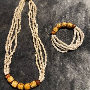 Elegant Beaded Necklace and Bracelet Set NWOT from Bass Pro
